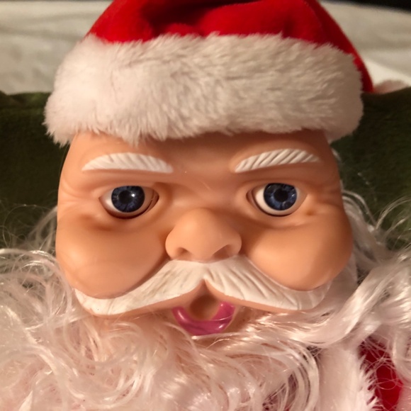 Mr Christmas Animated Reclining Santa Claus  Motion Activated Talks Snores Moves - Picture 5 of 10